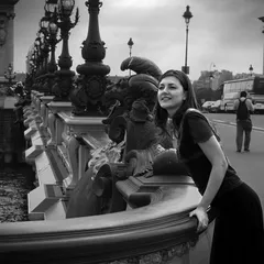 Daria on the bridge, Paris