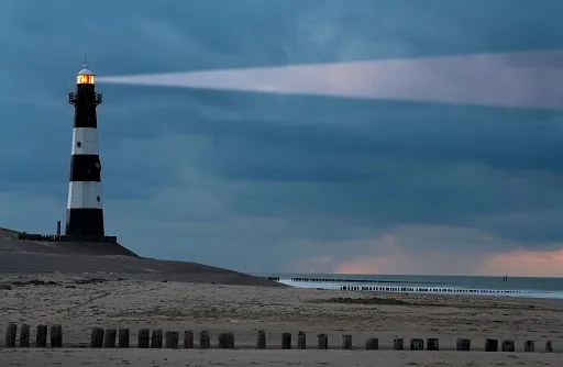 Lighthouse in the dusk (Vuurtoren Breskens lighthouse in the Netherlands)