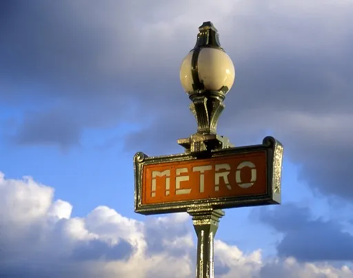 Metro sign in Paris