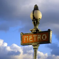 Metro sign in Paris